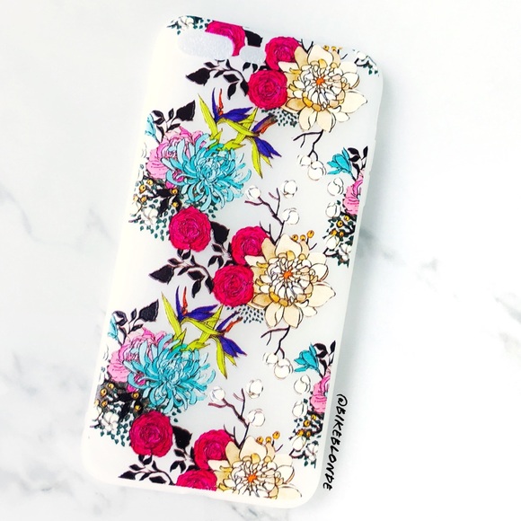 Accessories - NEW iPhone 7+/8+ Floral Garden Rose Soft TPU Case